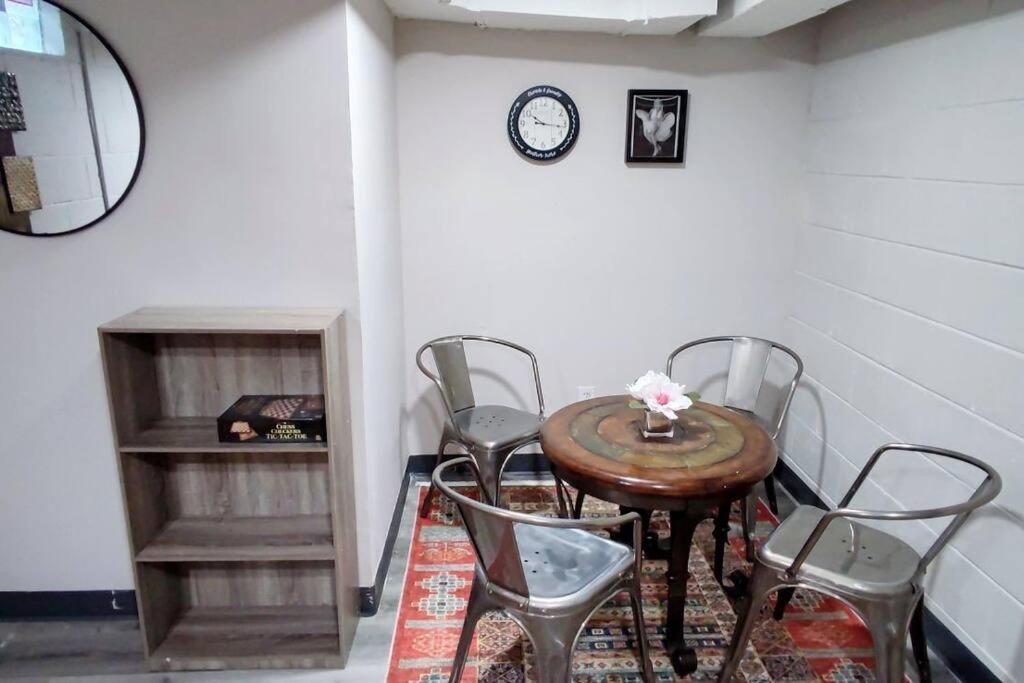 Spacious Suite Close To Downtown Indy/ King Bed 印第安納波利斯 外观 照片