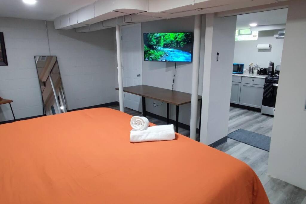 Spacious Suite Close To Downtown Indy/ King Bed 印第安納波利斯 外观 照片